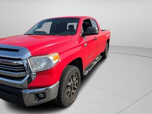 Used 2016 Toyota Tundra SR5 w/ SR5 Upgrade Package AWD/4WD image 2