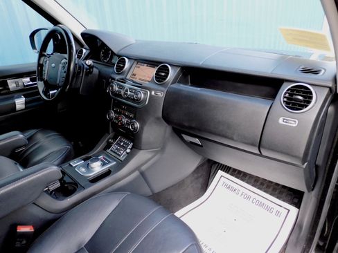 Used 2016 Land Rover LR4 HSE Silver Edition image 22