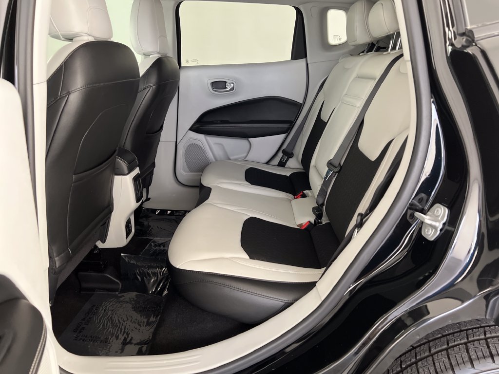 Used 2018 Jeep Compass Latitude w/ Popular Equipment Group AWD/4WD image 26
