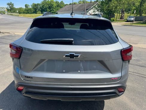New 2026 Chevrolet Trax RS w/ Driver Confidence Package FWD image 7