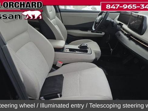 Used 2023 Nissan Ariya AWD image 8