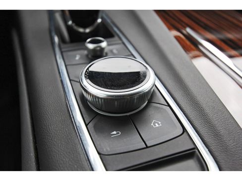 Used 2023 Cadillac Escalade Premium Luxury AWD/4WD image 27