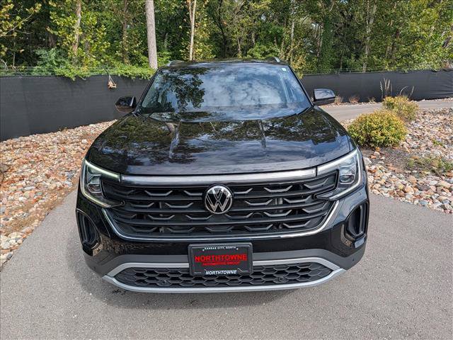 Used 2024 Volkswagen Atlas Cross Sport SE AWD/4WD image 8