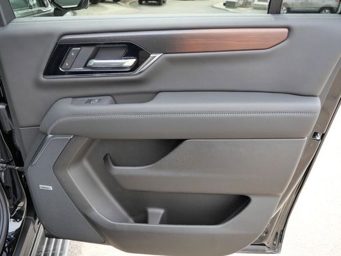 New 2026 GMC Yukon XL Denali w/ Sun & Power Step Package AWD/4WD image 27