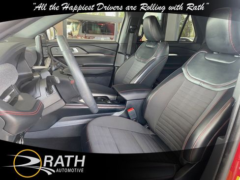 Used 2025 Ford Explorer ST-Line AWD/4WD image 11