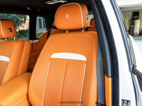 Used 2023 Rolls-Royce Cullinan Black Badge AWD/4WD image 46