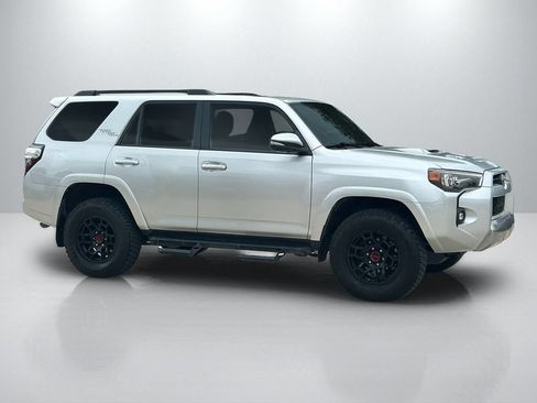 Certified 2021 Toyota 4Runner TRD Off-Road Premium w/ Moonroof Package AWD/4WD image 4