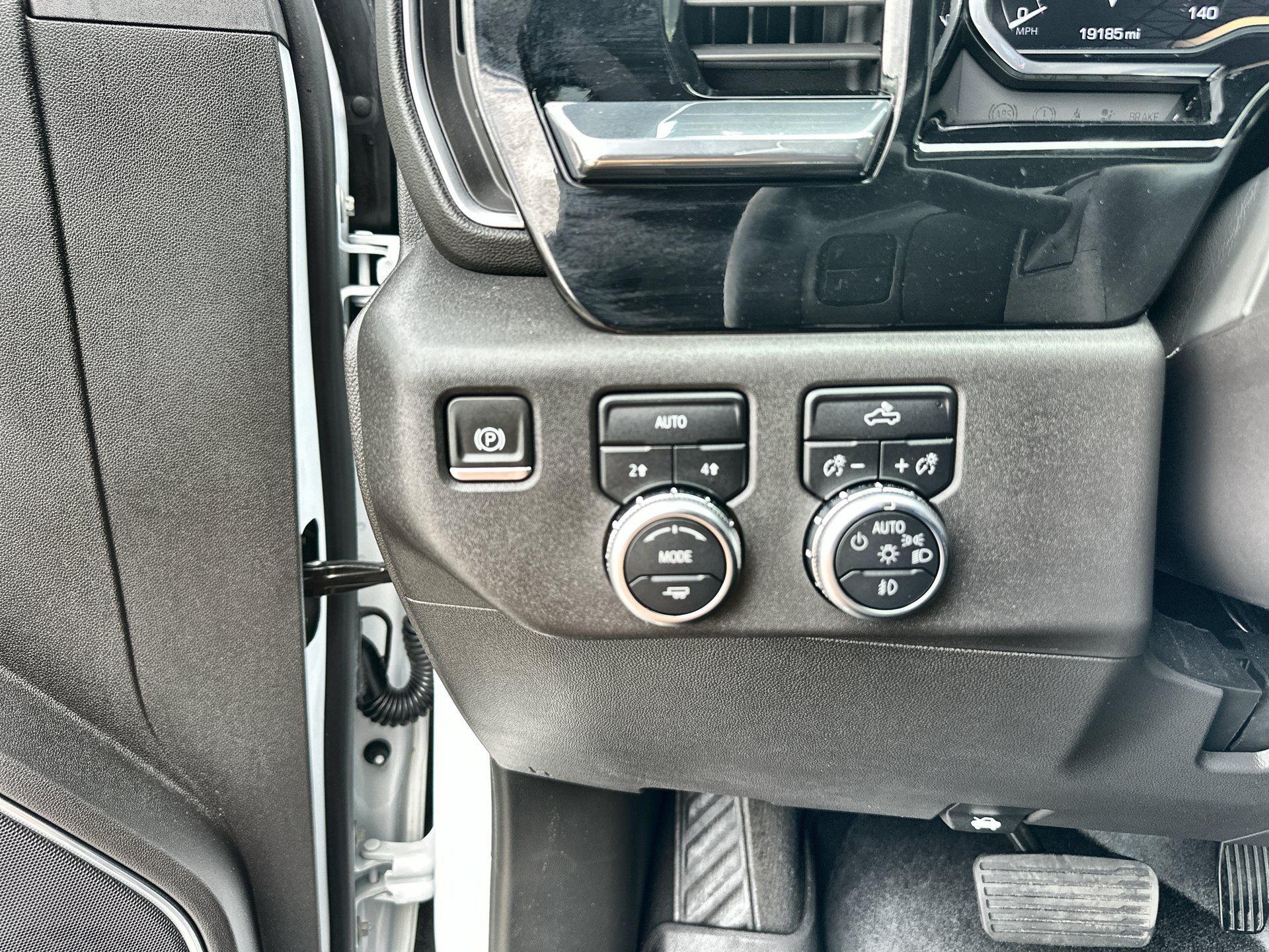 Certified 2024 GMC Sierra 1500 Elevation AWD/4WD image 18