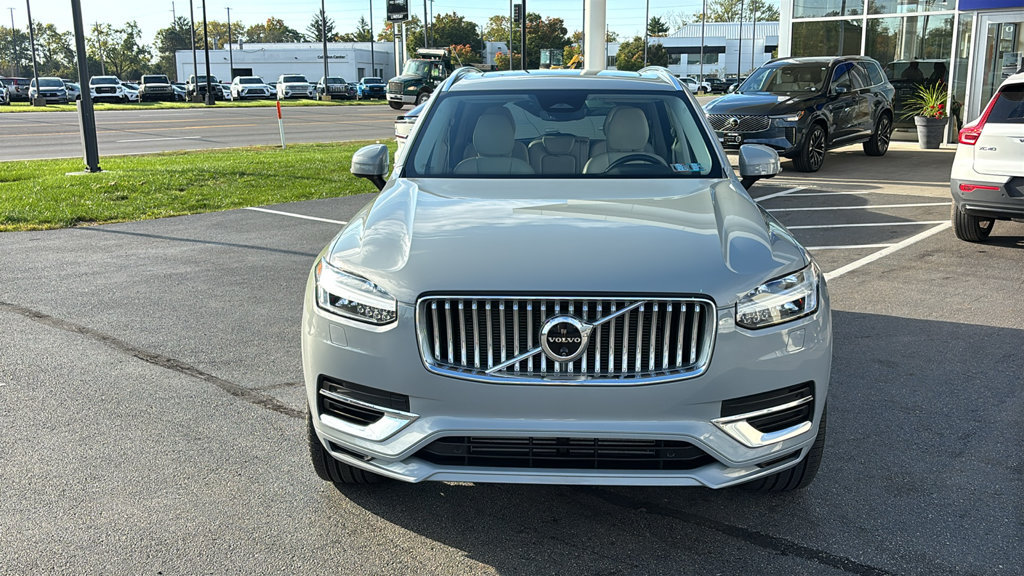 Certified 2024 Volvo XC90 T8 Plus w/ Protection Package AWD/4WD image 5