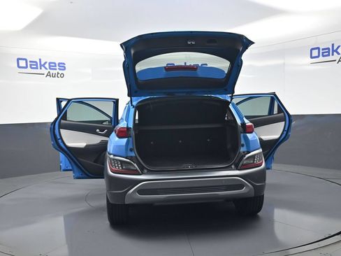 Used 2022 Hyundai Kona Limited AWD/4WD image 58