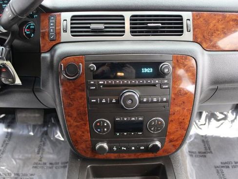 Used 2011 Chevrolet Silverado 2500 LTZ w/ LTZ Plus Package AWD/4WD image 21