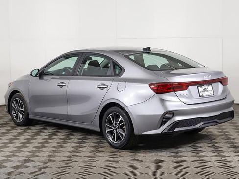 Used 2023 Kia Forte LXS image 7