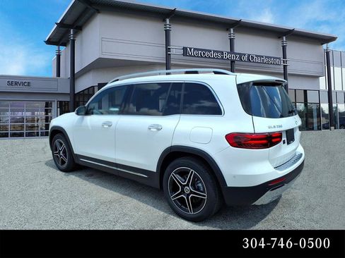 Used 2026 Mercedes-Benz GLB 250 4MATIC image 5