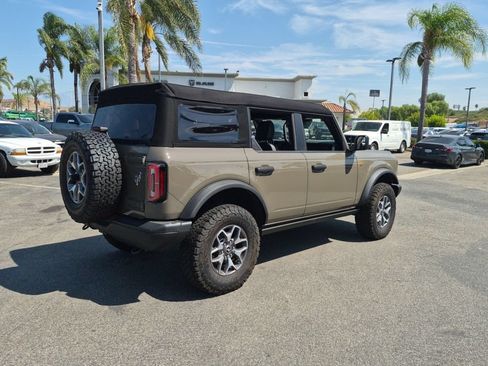 Used 2025 Ford Bronco Badlands AWD/4WD image 6