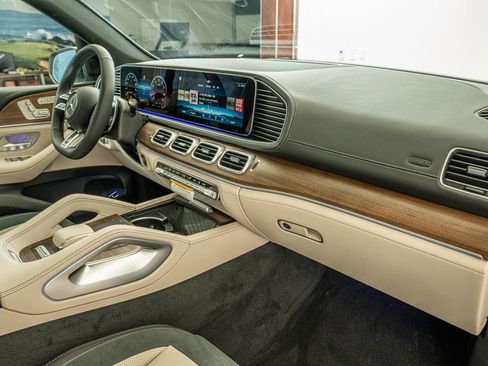 New 2026 Mercedes-Benz GLE 53 AMG 4MATIC image 39