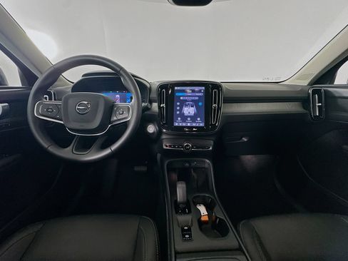 Used 2026 Volvo XC40 B5 Core w/ Protection Package Premier AWD/4WD image 14