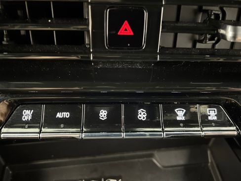 Used 2025 Chevrolet Tahoe LT image 53