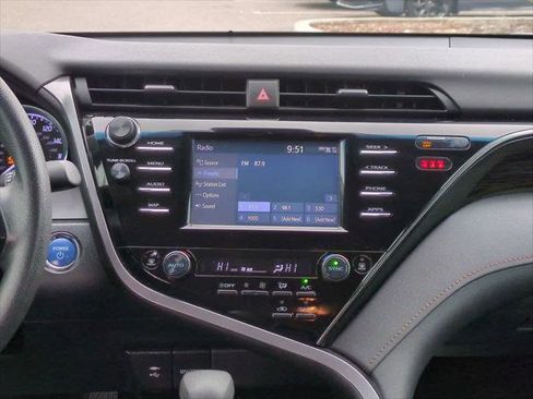 Certified 2019 Toyota Camry LE image 15