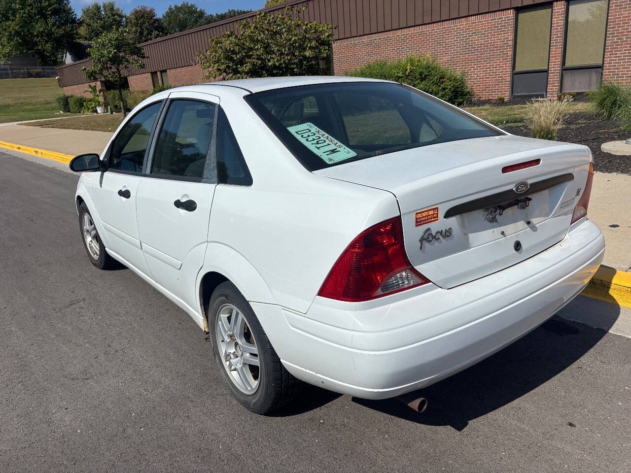 Used 2002 Ford Focus SE FWD image 7