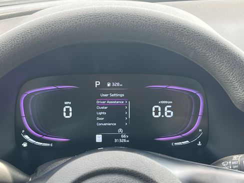 Used 2025 Kia Soul LX w/ LX Technology Package FWD image 38