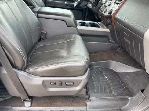 Used 2013 Ford F350 Lariat w/ Lariat Interior Pkg image 31