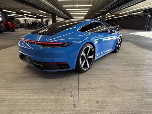 Used 2024 Porsche 911 Carrera image 4