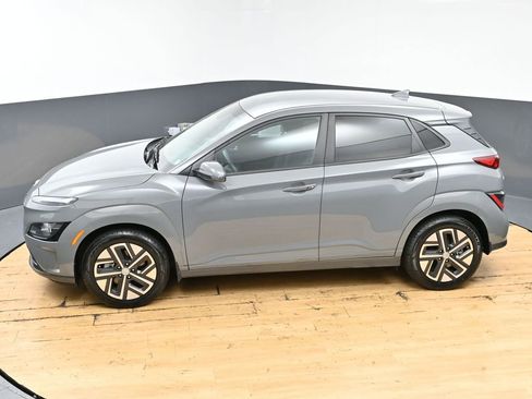 Used 2023 Hyundai Kona SE image 46