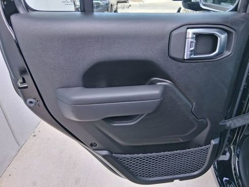 New 2026 Jeep Gladiator Sport image 20