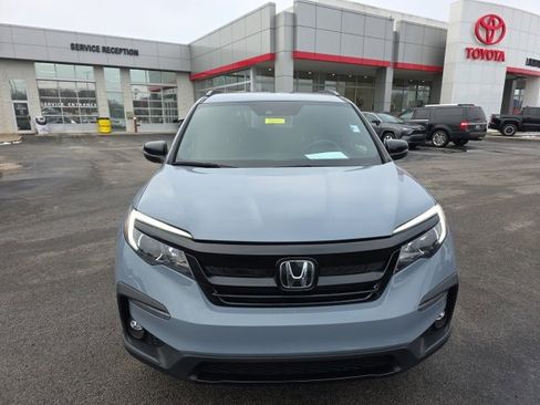 Used 2022 Honda Pilot Sport image 2