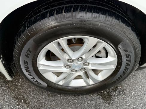 Used 2019 Buick Enclave Essence image 40