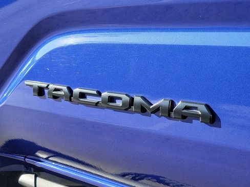 Used 2024 Toyota Tacoma TRD Sport w/ TRD Sport Premium Package image 9