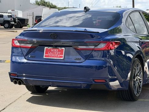 Used 2025 Toyota Camry XSE FWD image 7