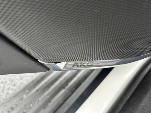 Used 2023 Cadillac Escalade ESV Sport Platinum w/ Heavy-Duty Trailer Package image 39