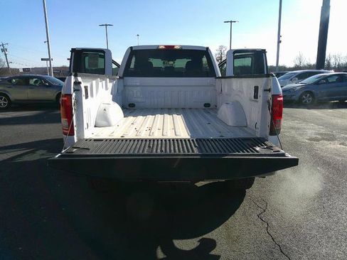 Used 2017 Ford F150 XLT w/ Equipment Group 301A Mid image 5