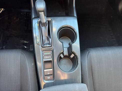 Certified 2024 Honda Civic EX image 20