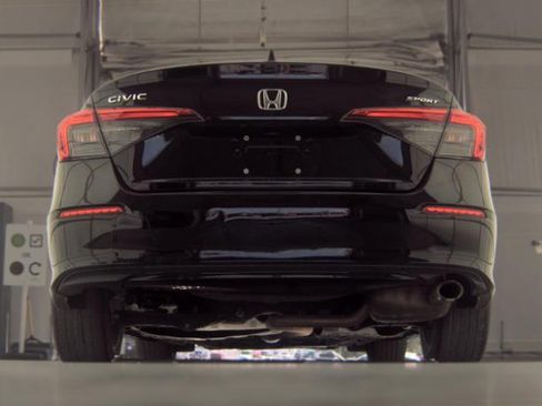 Used 2022 Honda Civic Sport image 4