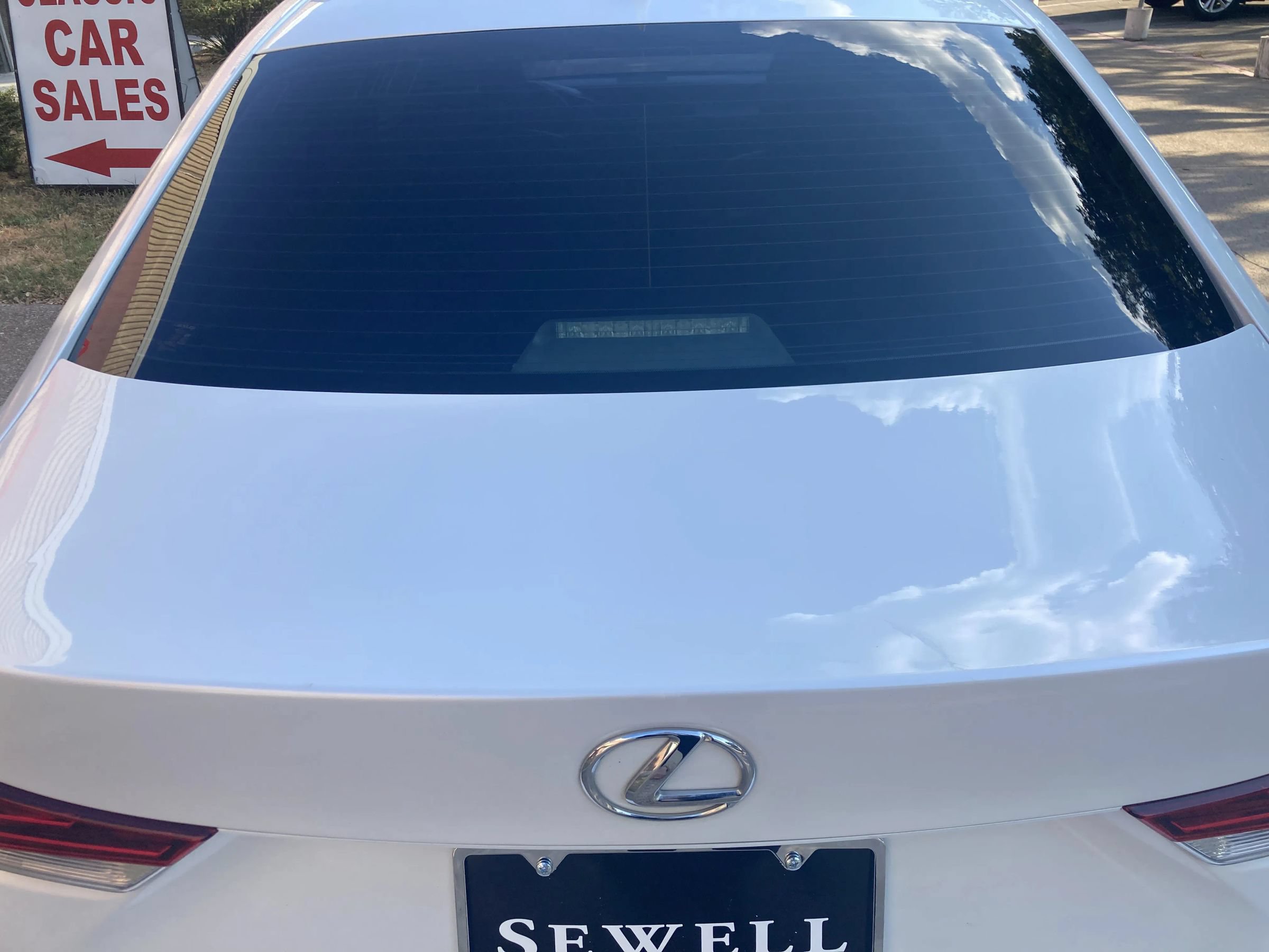 Used 2017 Lexus IS 200t RWD image 23