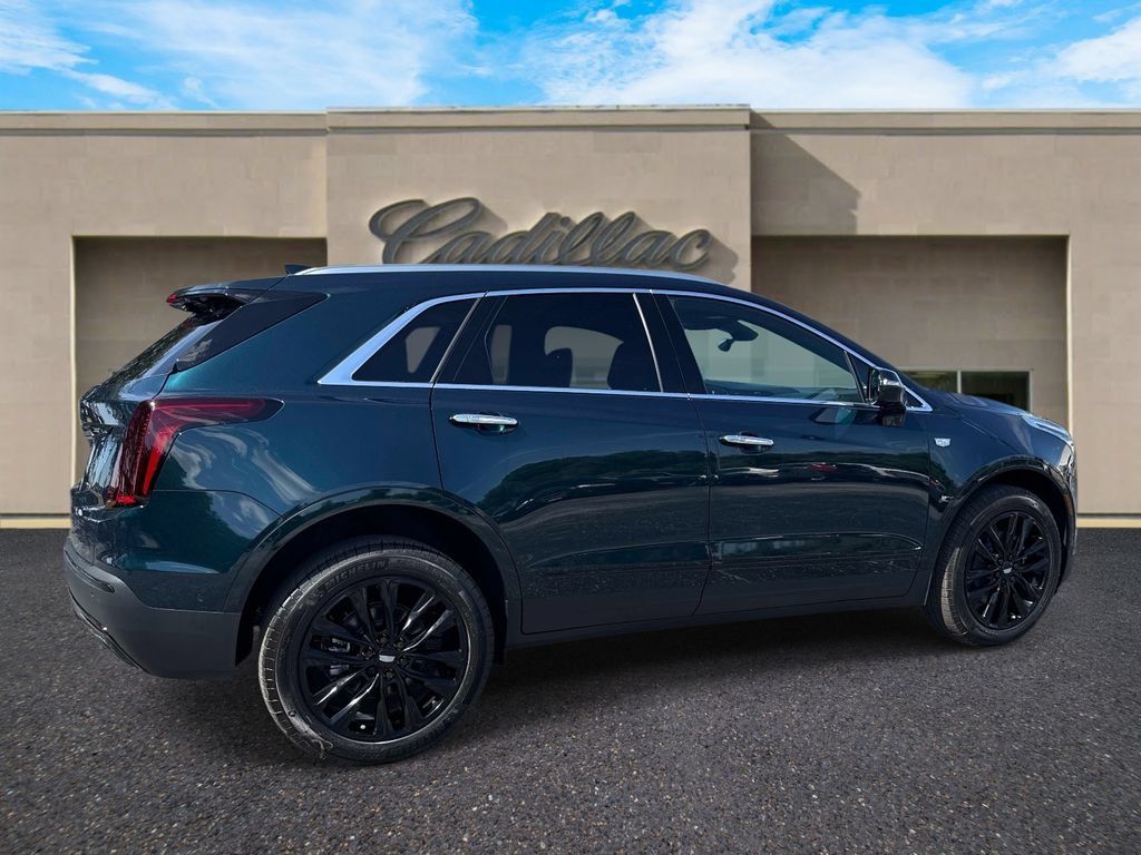 New 2026 Cadillac XT5 Premium Luxury w/ LPO, ONYX Package AWD/4WD image 3