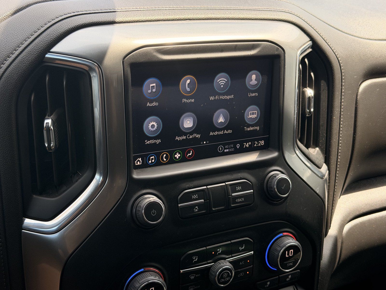 Used 2022 Chevrolet Silverado 1500 LT AWD/4WD image 24