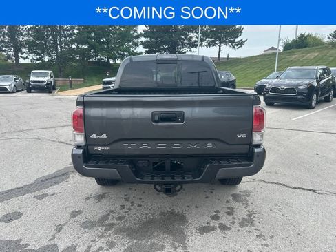 Used 2019 Toyota Tacoma Limited AWD/4WD image 6