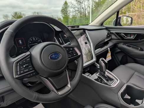 Certified 2025 Subaru Outback Touring AWD/4WD image 29