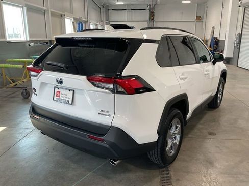 Used 2023 Toyota RAV4 XLE AWD/4WD image 6
