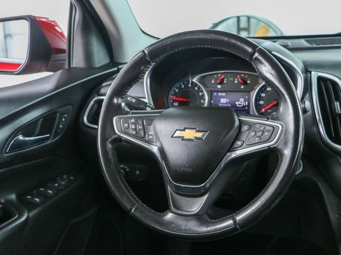 Used 2020 Chevrolet Equinox LT FWD image 12