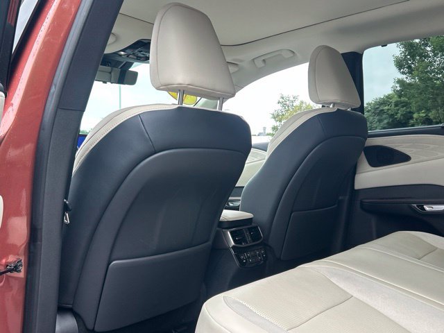 Used 2023 Lexus RX 350 w/ Accessory Package (Z1) AWD/4WD image 37