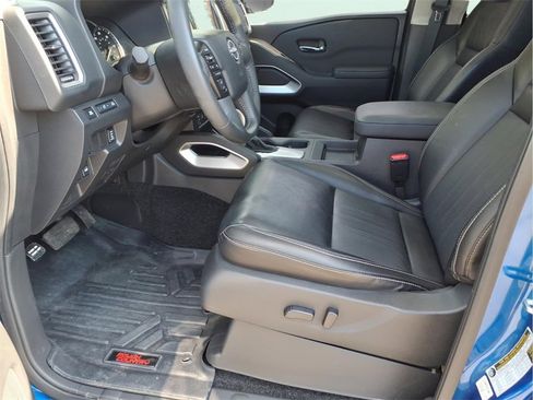 Used 2024 Nissan Frontier SL w/ Technology Package image 17
