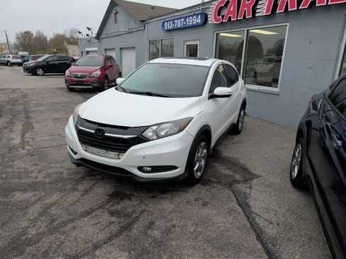Used 2017 Honda HR-V EX image 3