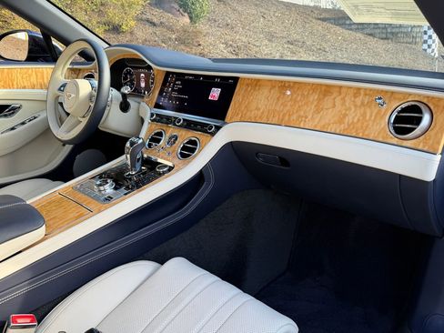 Used 2023 Bentley Continental GT Mulliner image 2