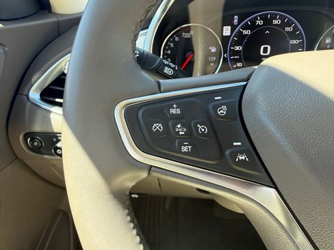 Used 2024 Chevrolet Malibu LT FWD image 19