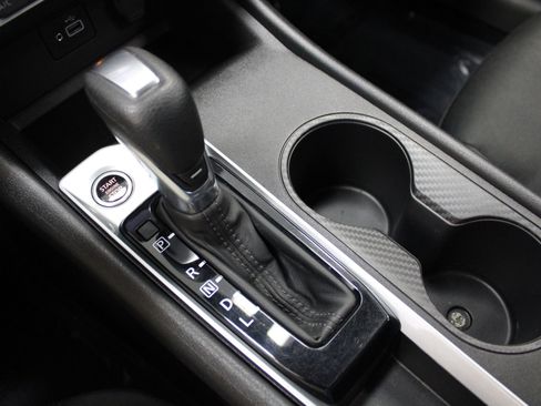 Used 2024 Nissan Altima 2.5 S FWD image 36
