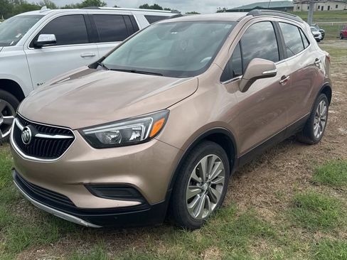Used 2018 Buick Encore Preferred FWD image 1